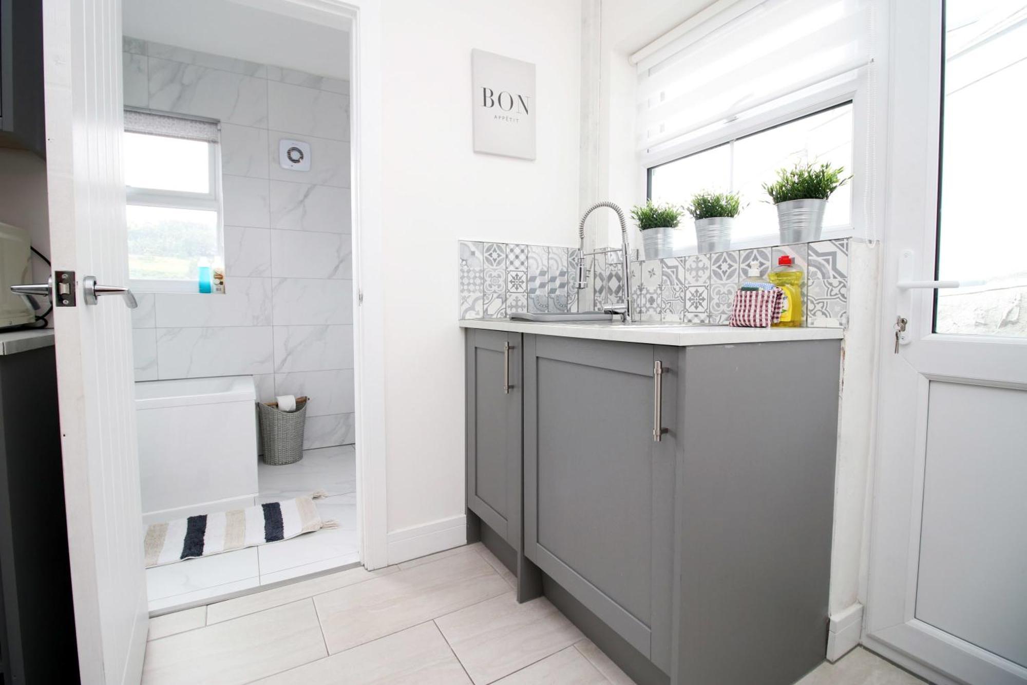 Prospect Cottage Fabulous Home In Stunning Rhondda Valley By Staystaycations Treorky Exteriör bild